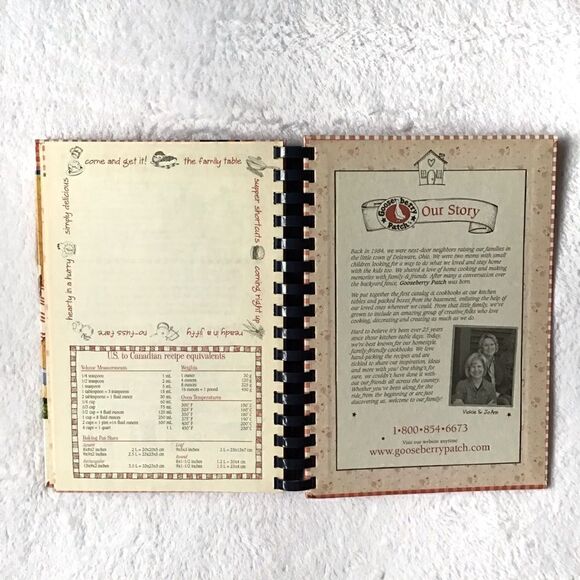 Gooseberry Patch Fast Fix Meals Cookbook - Picture 8 of 8